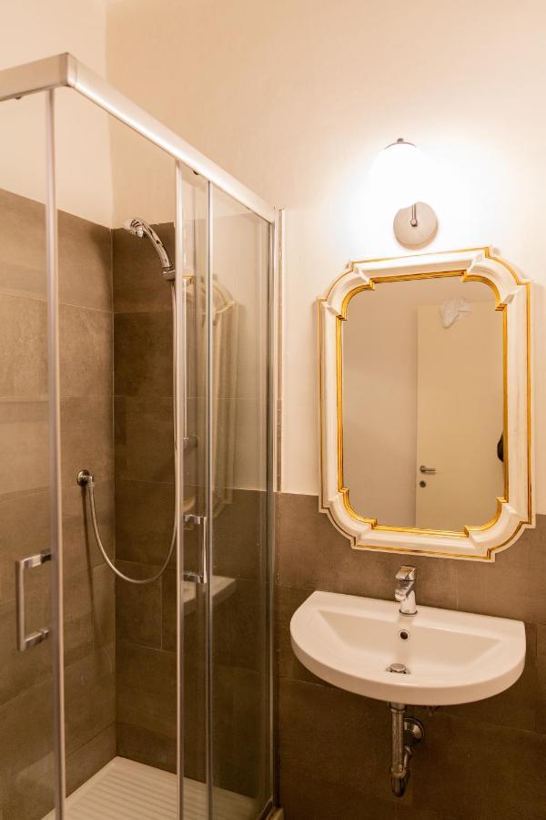 Cute And Charming Suite Флоренция Экстерьер фото